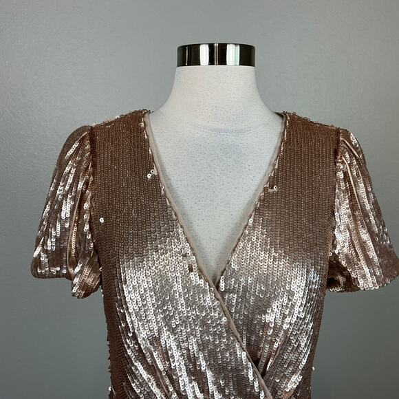 Aidan Mattox Gold Sequined Cocktail Dress Size 6 Short Sleeve Mini Sheath - Picture 8 of 14